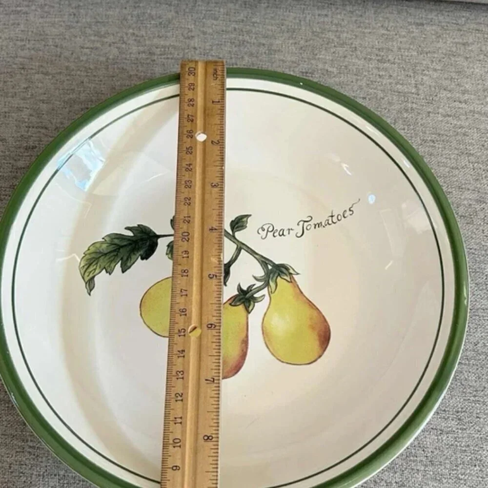Williams Sonoma Heirloom Tomatoes Soup / Pasta Bowls - Pear Tomatoes